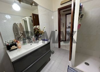 Bagno - Trilocale Via Madonna Dell'Aiuto
 
7b, Acireale - foto 11
