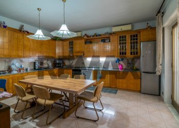 Cucina - Semi-detached house Viale Dei Platani
 
81, Acireale - photo 7