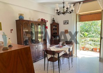 Sala da pranzo - Four-room apartment Via Segesta
 
4, Giarre - photo 5