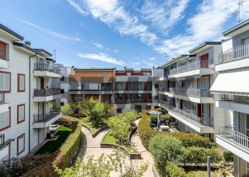 Edificio all\'aperto - Bilocale via beato angelico
 
3, Besana in Brianza - foto 4