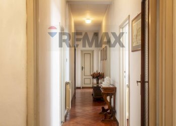 Hall / corridoio - Casa semi indipendente Via Romana
 
38, Montalcino - foto 24