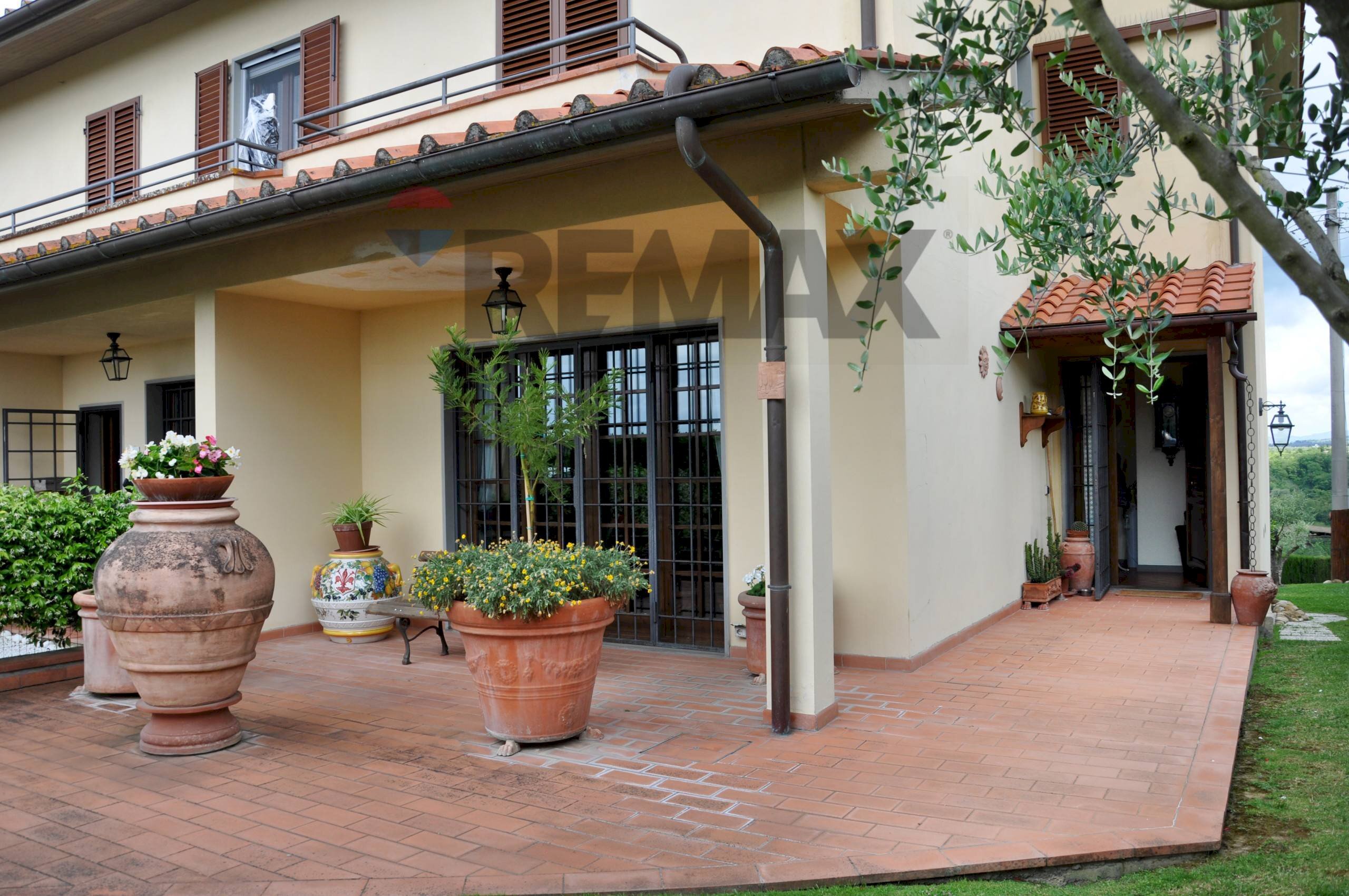Casa all\'aperto - Villa a Schiera Via Maremmana
 
45/H, Lastra a Signa - foto 1