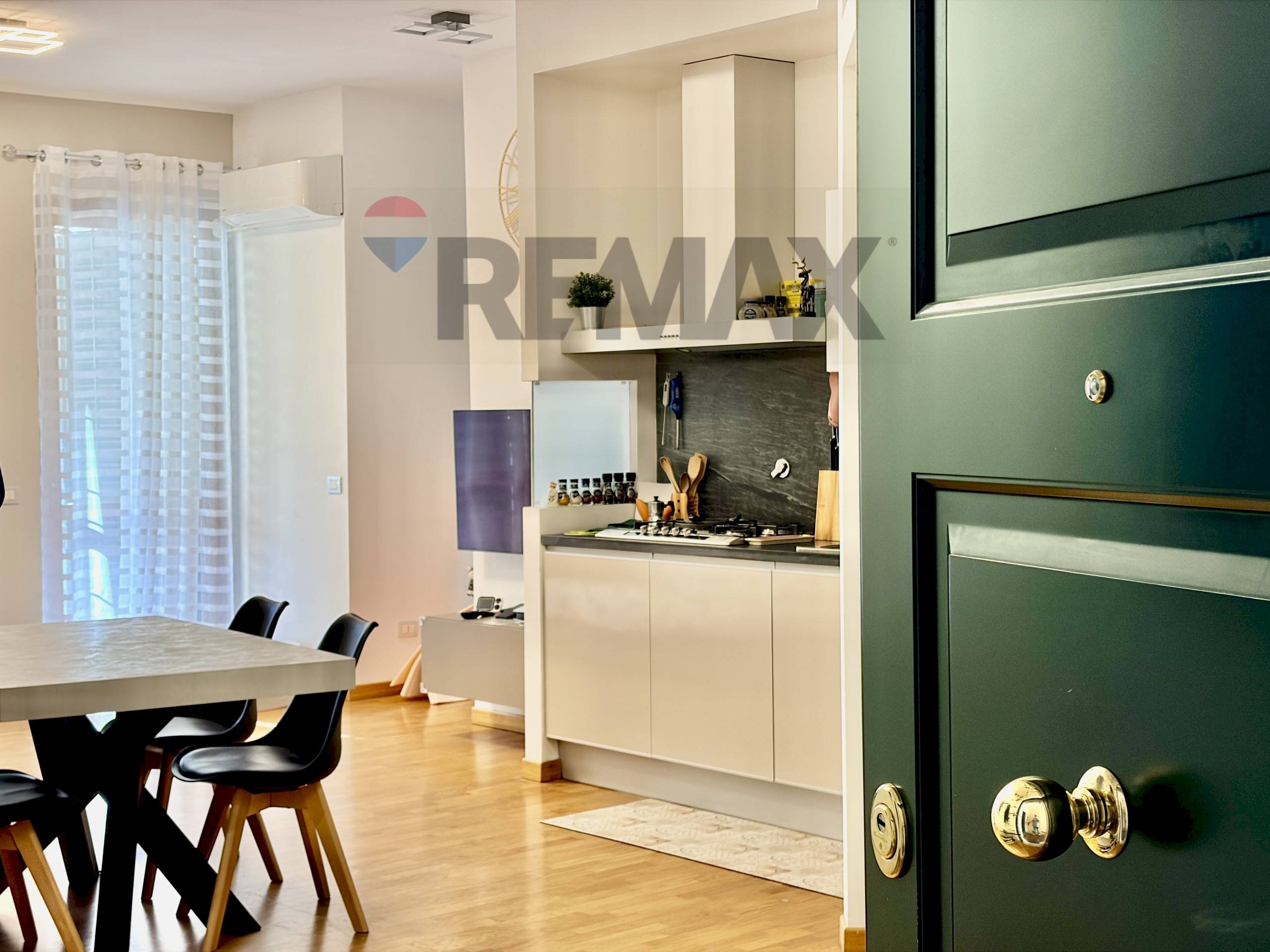 Cucina - Trilocale Via Alcide De Gasperi
 
14, Bagno a Ripoli - foto 1