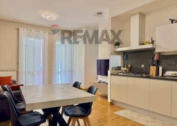 Cucina - Trilocale Via Alcide De Gasperi
 
14, Bagno a Ripoli - foto 5
