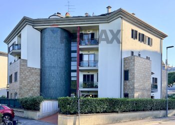 Edificio all\'aperto - Trilocale Via Alcide De Gasperi
 
14, Bagno a Ripoli - foto 27
