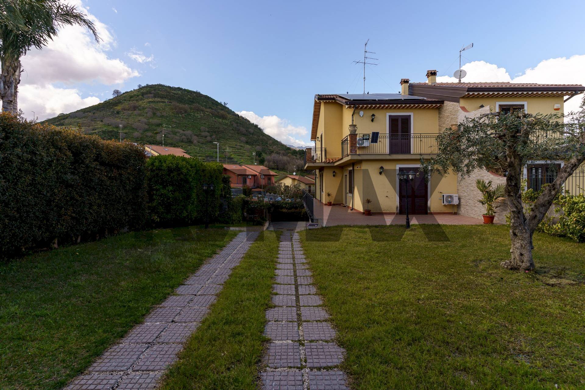 Casa all\'aperto - Villa via m g cutuli
1, Viagrande - photo 3