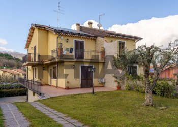 Casa all\'aperto - Villa via m g cutuli
 
1, Viagrande - photo 1