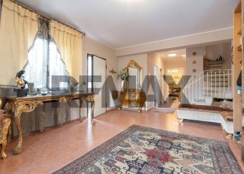 Soggiorno - Villa via m g cutuli
 
1, Viagrande - photo 13
