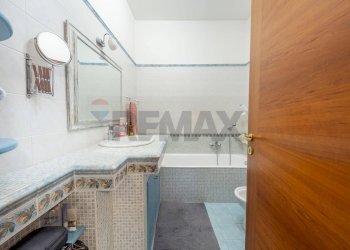 Bagno - Villa Via Giovanni Gentile
 
29, Tremestieri Etneo - photo 21