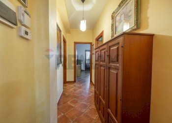 Hall / corridoio - Villa Via Giovanni Gentile
 
29, Tremestieri Etneo - photo 22