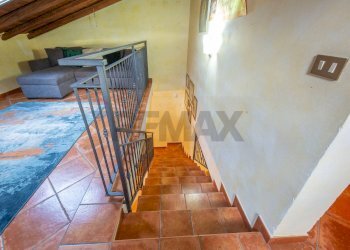 Scale - Villa Via Giovanni Gentile
 
29, Tremestieri Etneo - photo 26