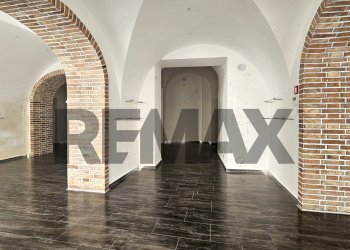 Hall / corridoio - Commercial Premises Via Amicarelli
6, Lucera - photo 14