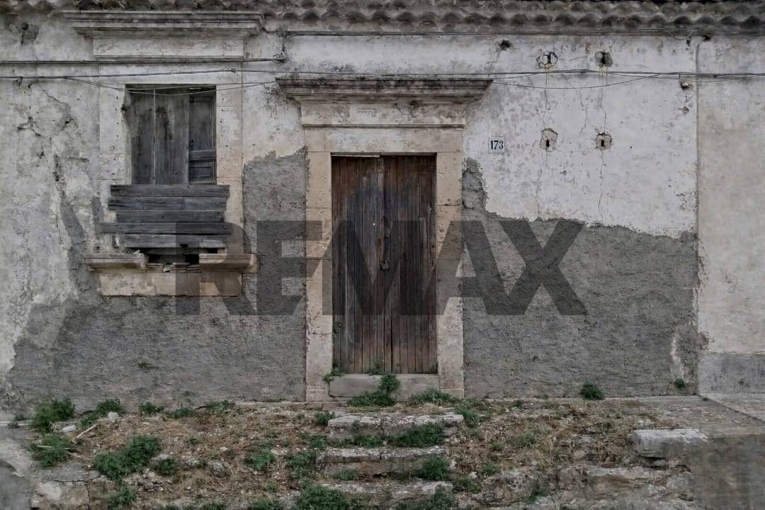 Casa all\'aperto - Casa indipendente via principessa Jolanda
171, Canicattini Bagni - foto 2