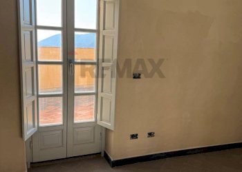 Stanza vuota - Trilocale via san sebastiano
 
7, Tovo San Giacomo - foto 9