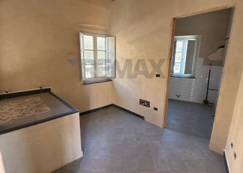 Stanza vuota - Trilocale via san sebastiano
 
7, Tovo San Giacomo - foto 14