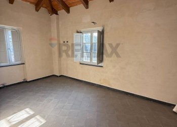 Stanza vuota - Trilocale via san sebastiano
 
7, Tovo San Giacomo - foto 18