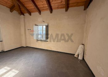 Stanza vuota - Trilocale via san sebastiano
 
7, Tovo San Giacomo - foto 19