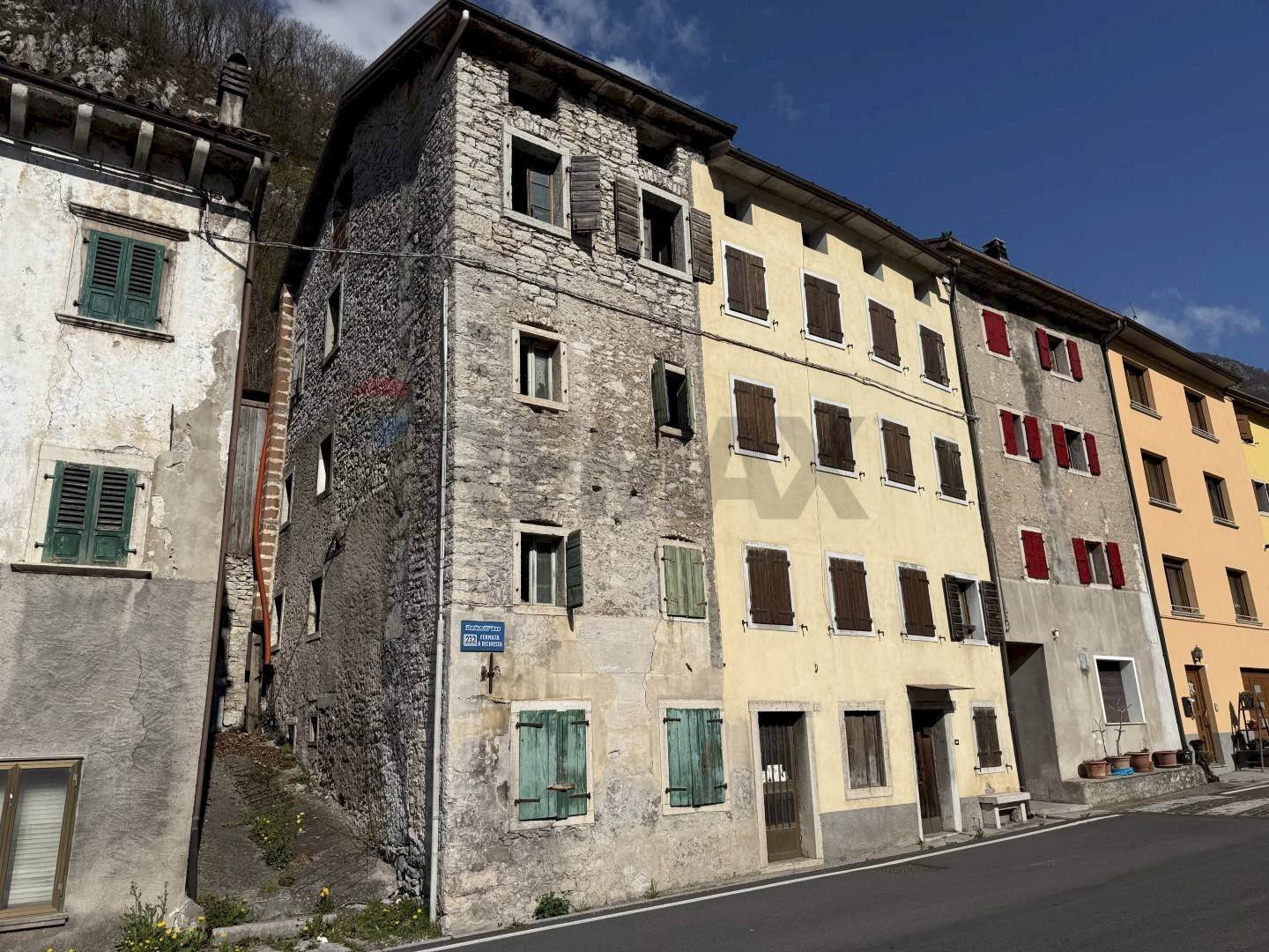 Edificio all\'aperto - Semi-detached house Via Roma
1, Longarone - photo 2