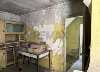 Dispensa di stoccaggio - Semi-detached house Via Roma
 
1, Longarone - photo 4