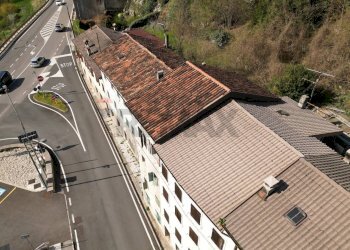 Edificio all\'aperto - Semi-detached house Via Roma
 
1, Longarone - photo 9