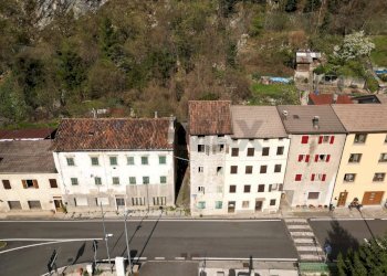 Edificio all\'aperto - Semi-detached house Via Roma
 
1, Longarone - photo 14
