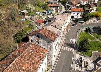 Edificio all\'aperto - Semi-detached house Via Roma
 
1, Longarone - photo 17