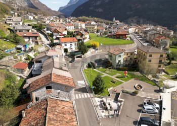 Vista delle montagne - Semi-detached house Via Roma
 
1, Longarone - photo 19