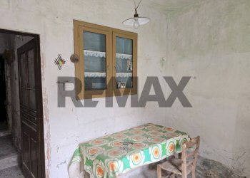 Sala da pranzo - Semi-detached house VIA FALLER
 
24, Sovramonte - photo 4