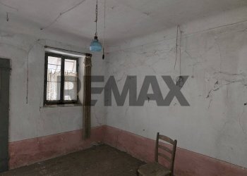 Stanza vuota - Semi-detached house VIA FALLER
 
24, Sovramonte - photo 16