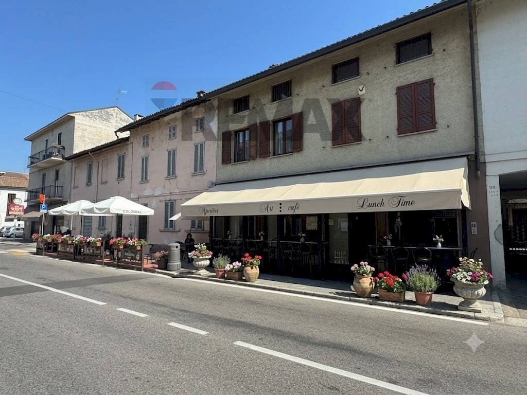 Edificio all\'aperto - Cafeteria - Cold Bar Corso Cavour
 
37, Garlasco - photo 1