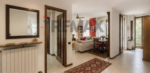 Soggiorno - Four-room apartment Via Maciachini
 
12, Pavia - photo 3