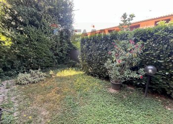 Giardino - Four-room apartment Via Maciachini
 
12, Pavia - photo 9