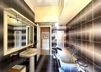 Foto 18 - Four-room apartment Via Ugo Foscolo
 
5, Palermo - photo 18