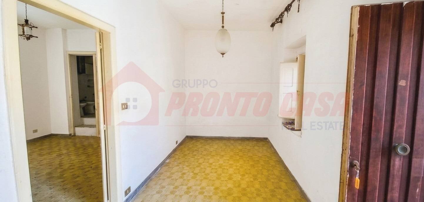Foto 2 - Trilocale Via Umberto Giordano
19, Ischitella - foto 2