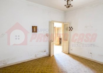 Foto 12 - Trilocale Via Umberto Giordano
 
19, Ischitella - foto 12