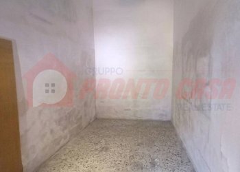 Foto 17 - Trilocale Via Umberto Giordano
 
19, Ischitella - foto 17