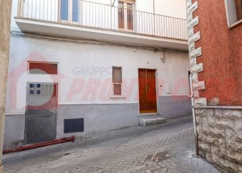 Foto 21 - Trilocale Via Umberto Giordano
 
19, Ischitella - foto 21