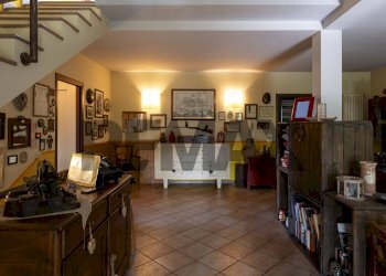 Soggiorno - Semi-detached house Strada Viazza Di Martorano
 
60, Parma - photo 8
