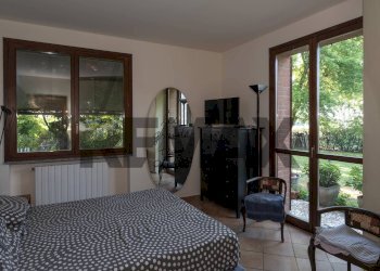 Camera matrimoniale - Semi-detached house Strada Viazza Di Martorano
 
60, Parma - photo 11
