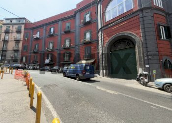 Edificio all\'aperto - Bilocale Via Salvator Rosa
315, Napoli - foto 1