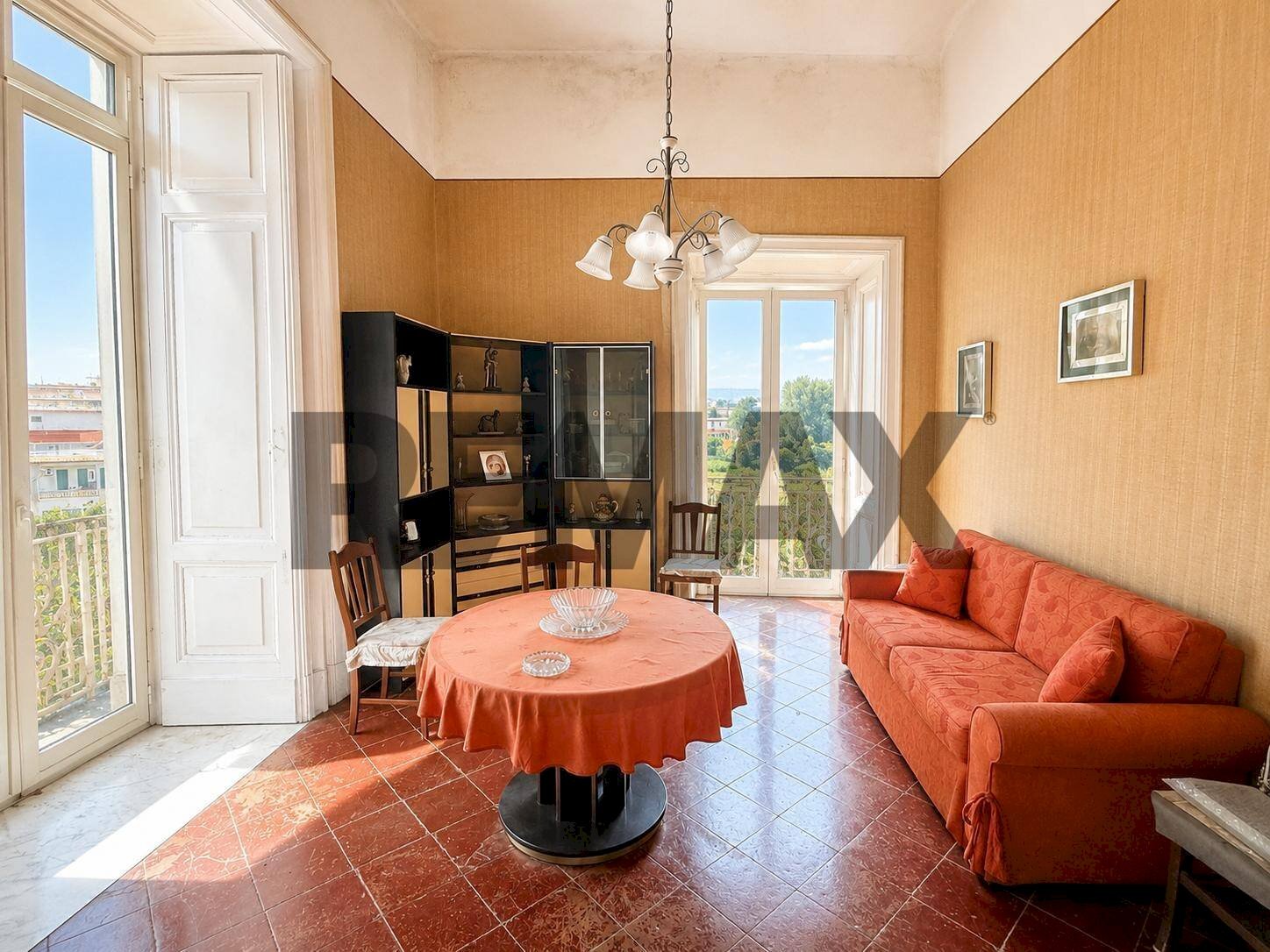 Sala da pranzo - Trilocale Corso Secondigliano
487, Napoli - foto 2
