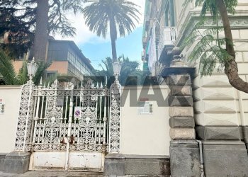 Edificio all\'aperto - Trilocale Corso Secondigliano
487, Napoli - foto 10