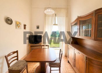 Sala da pranzo - Trilocale Corso Secondigliano
487, Napoli - foto 6