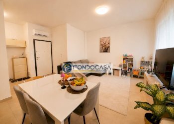 Cucina/salotto - Four-room apartment Via delle Macchie
 
9, Massa - photo 3