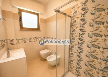 Bagno - Four-room apartment Via delle Macchie
 
9, Massa - photo 8