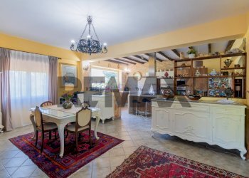 Sala da pranzo - Villa via trenta salme
 
1, Castelvetrano - photo 17