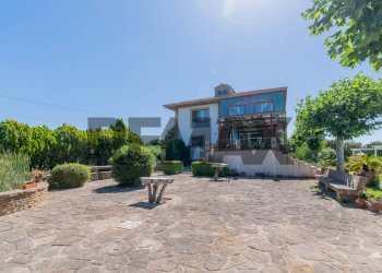 Casa all\'aperto - Villa via trenta salme
 
1, Castelvetrano - photo 61