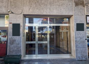 Edificio all\'aperto - Trilocale Via Francesco Crispi
 
84, Palermo - foto 7