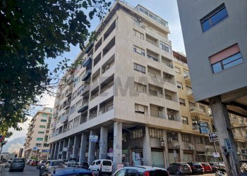 Edificio all\'aperto - Trilocale Via Francesco Crispi
 
84, Palermo - foto 13