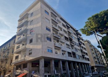 Edificio all\'aperto - Trilocale Via Francesco Crispi
 
84, Palermo - foto 17
